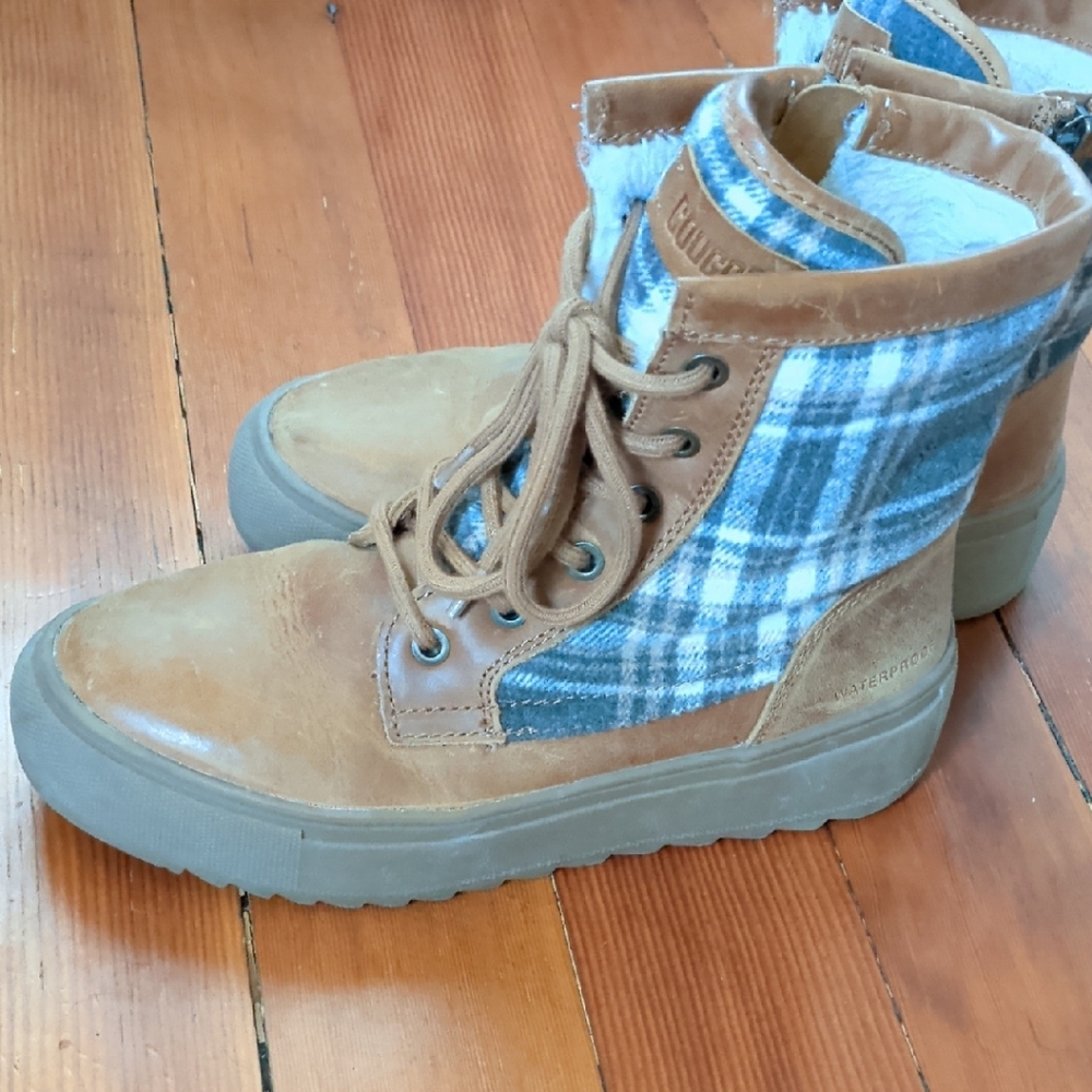 Cougar Tan and Gray Plaid Winter Boots